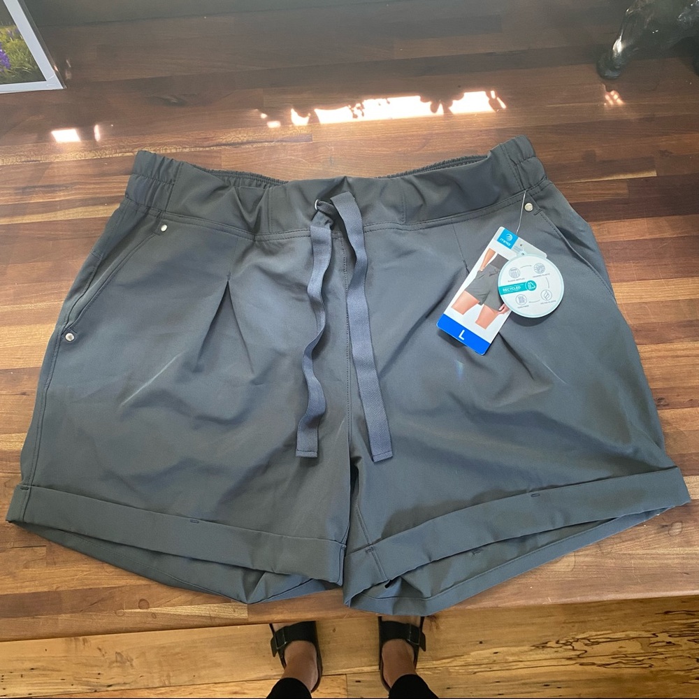 MPG Stretch Short - Large